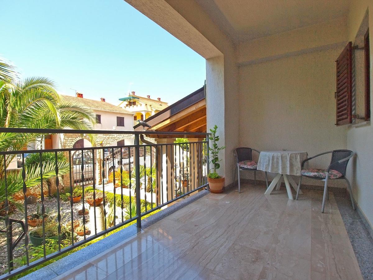 Rooms Ivica 1452 Fazana Bagian luar foto