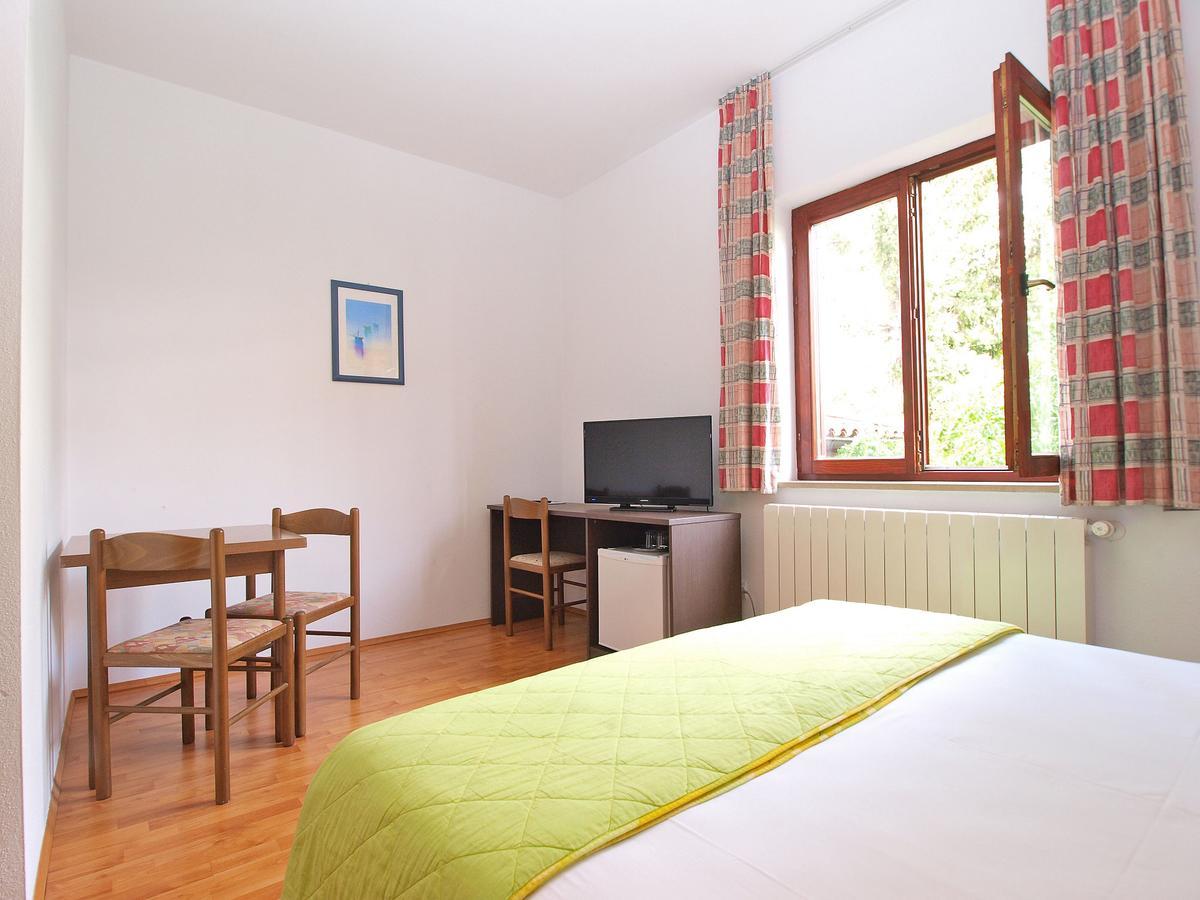 Rooms Ivica 1452 Fazana Bagian luar foto