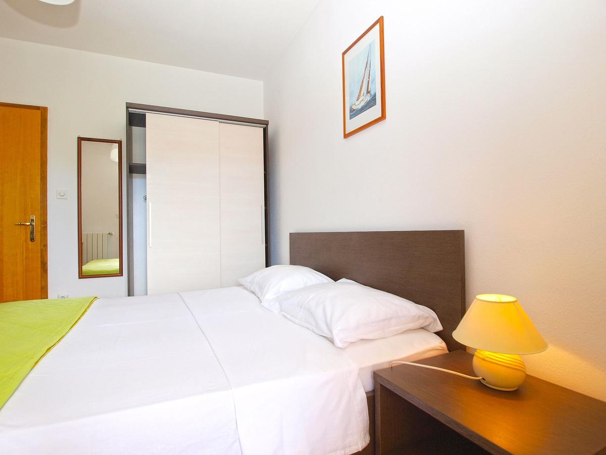 Rooms Ivica 1452 Fazana Bagian luar foto
