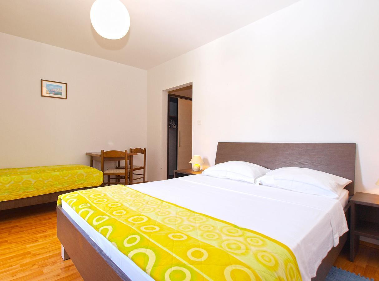 Rooms Ivica 1452 Fazana Bagian luar foto