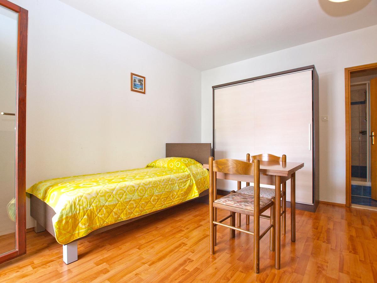 Rooms Ivica 1452 Fazana Bagian luar foto